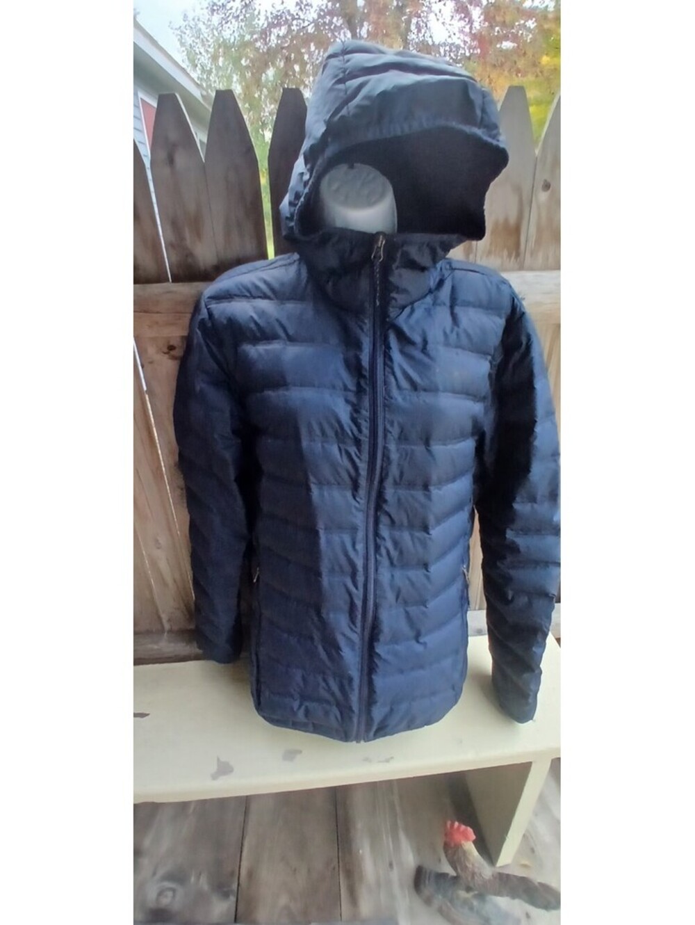 Women's Columbia Down Hooded Navy Full Zip Jacket.  Size Small